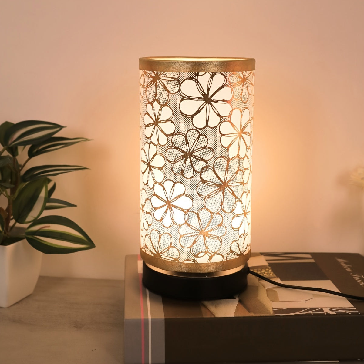 Tafellamp Bloemmotief USB – Decoratieve Sfeerlamp met Warm Licht voor Nachtkastje