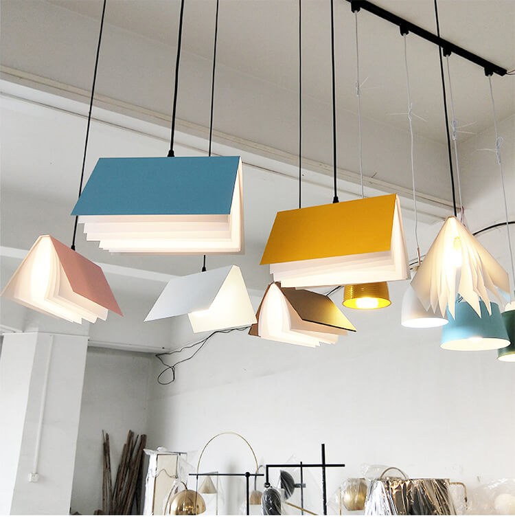 Hanglamp Vliegend Boek – Moderne Design Plafondlamp in Boekvorm voor Woonkamer