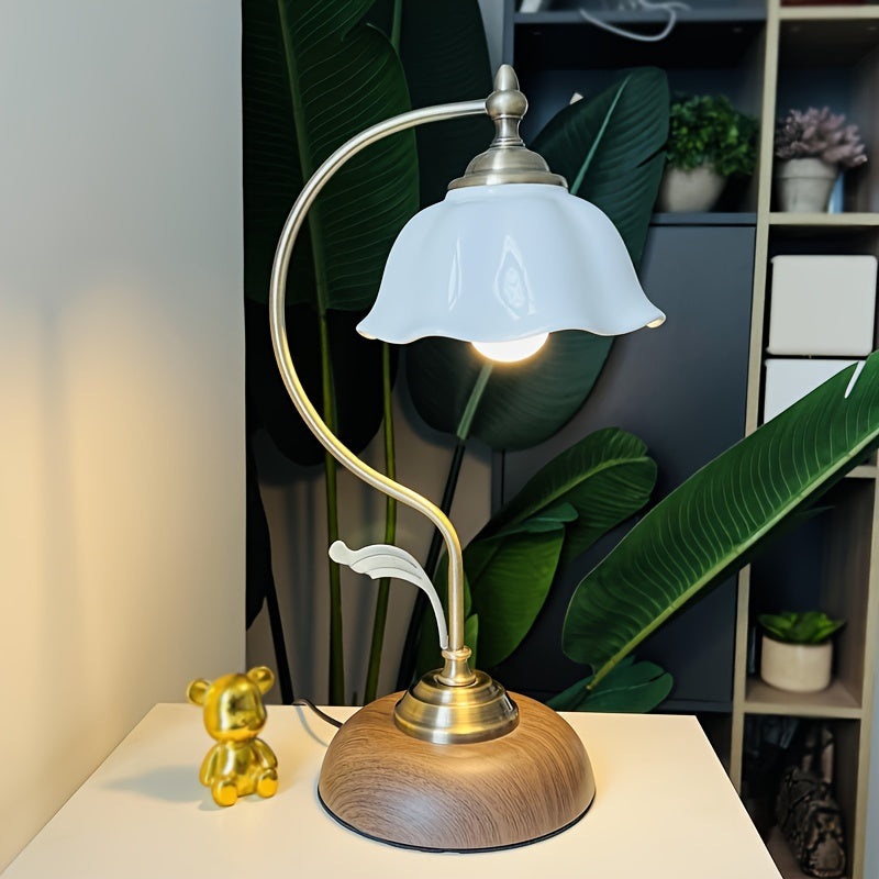 Vintage Tafellamp Zwanenhals – Messing Bureaulamp met USB voor Nachtkastje