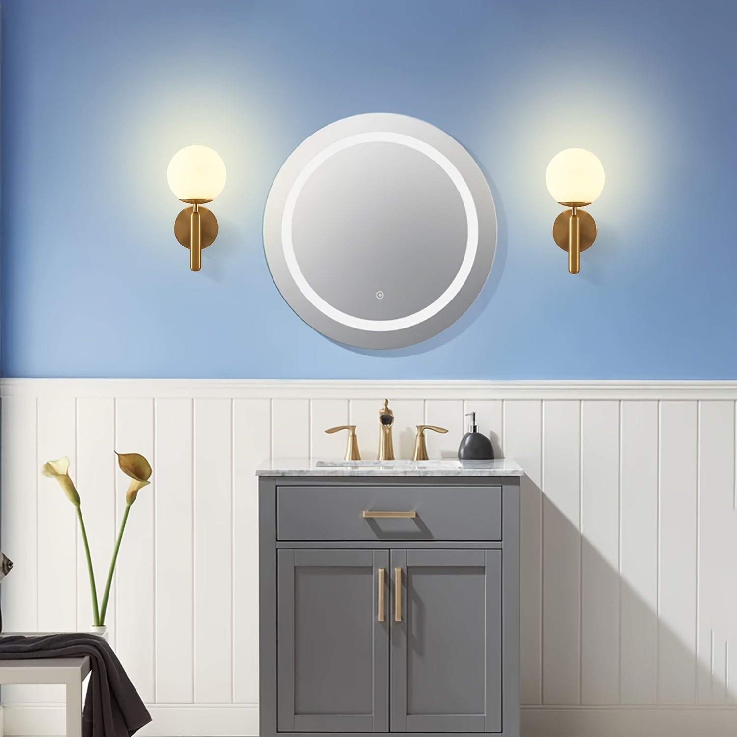 Wandlamp Glazen Bol – Moderne Sconce met Gepolijst Metaal voor Hal & Badkamer
