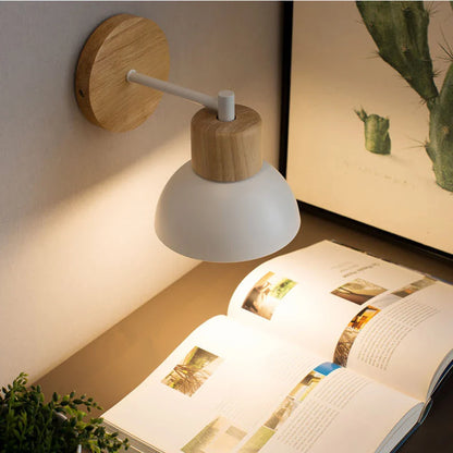 Wandlamp Hout & Metaal – Moderne Nordic Bedlamp met Verstelbare Arm