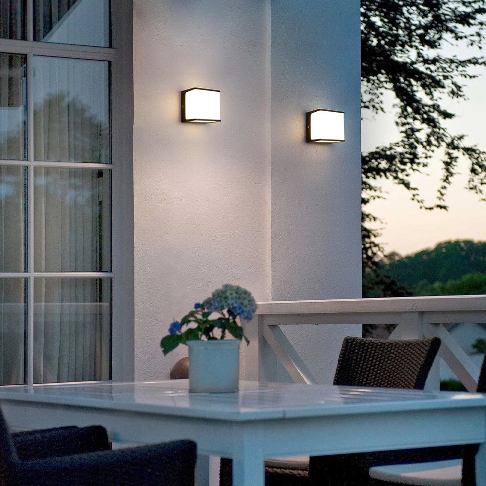Buitenlamp Wand Kubus – Moderne Waterdichte LED Wandlamp voor Gevel & Tuin