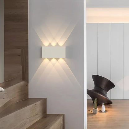 Oplaadbare Wandlamp Houtlook – Draadloze LED met 3 Lichtkleuren, Geen Boren Nodig