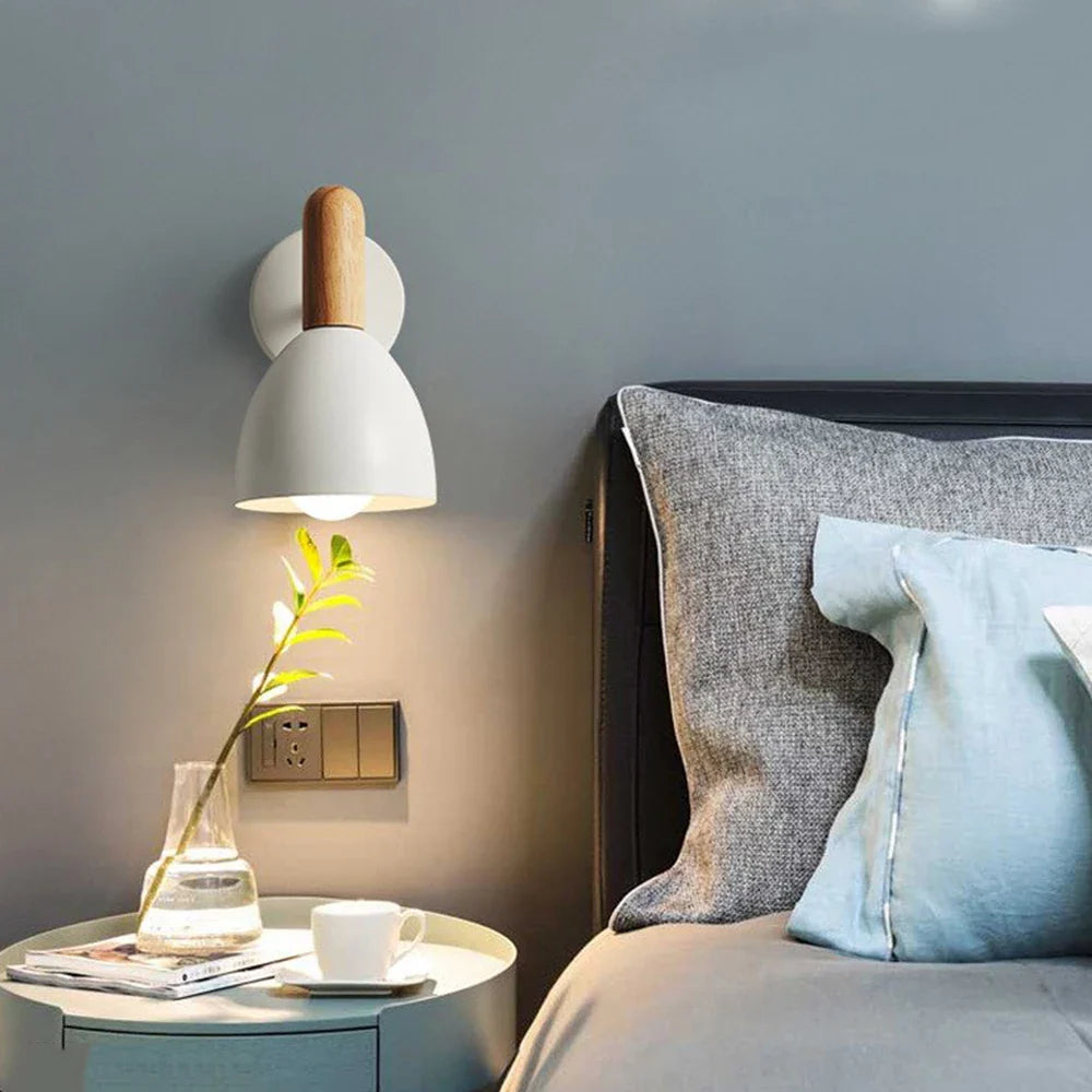 Wandlamp Hout Verstelbaar – Nordic Bedlamp met Draaibare Kap