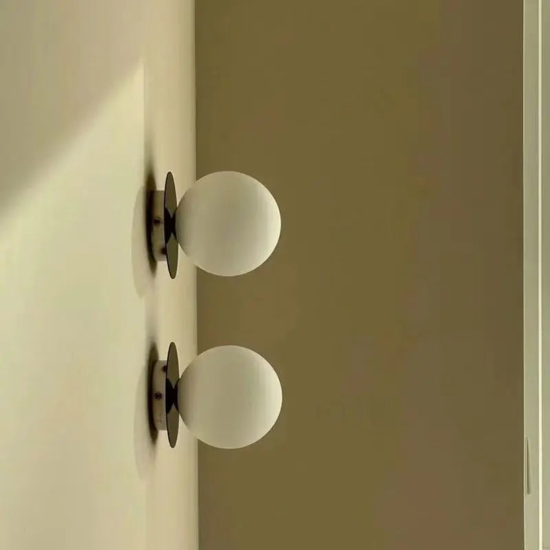 Wandlamp Glazen Bol – Minimalistische Nordic Sconce voor Badkamer & Slaapkamer