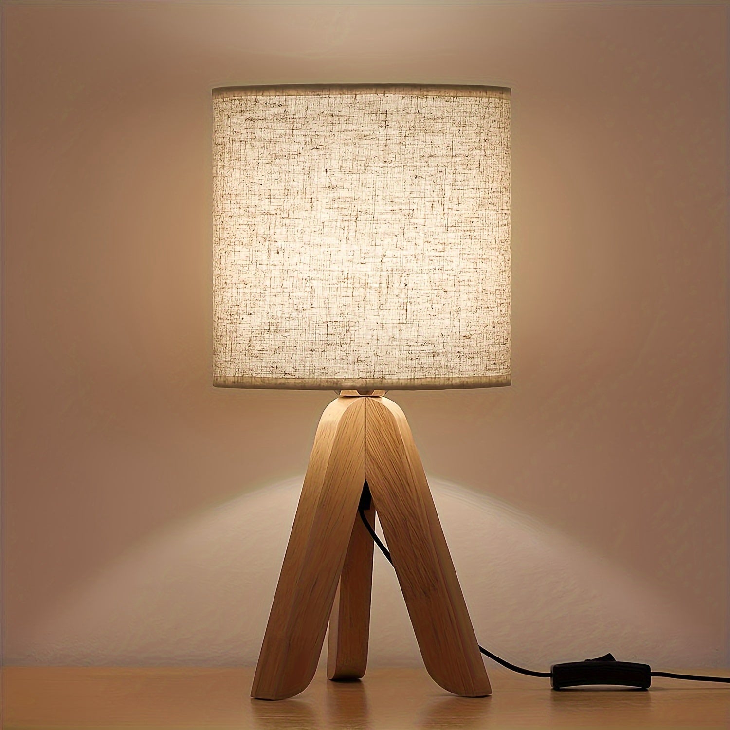 Tafellamp Driepoot Hout – Scandinavische Sfeerlamp met Stoffen Kap
