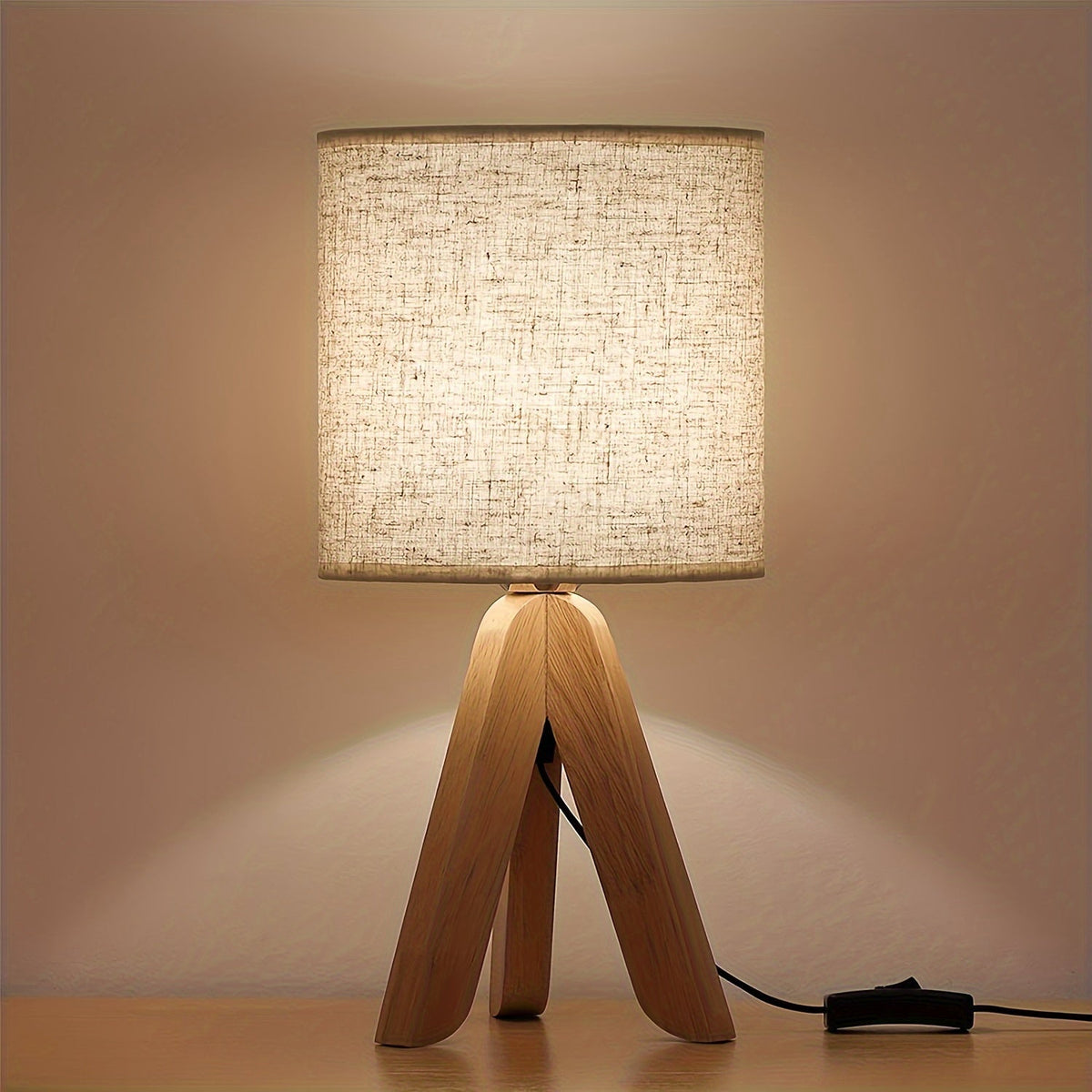 Tafellamp Driepoot Hout – Scandinavische Sfeerlamp met Stoffen Kap