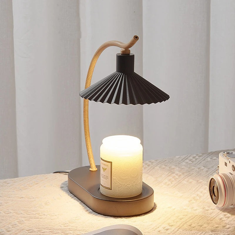 Kaarsverwarmer Lamp Nordic – Dimbare Wax Smeltlamp met Geplooide Kap & Houten Voet