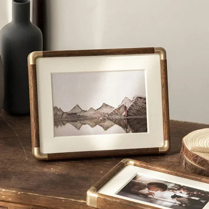 Fotolijst Hout Staand – Vintage Fotolijst met Houtlook & Messing Detail