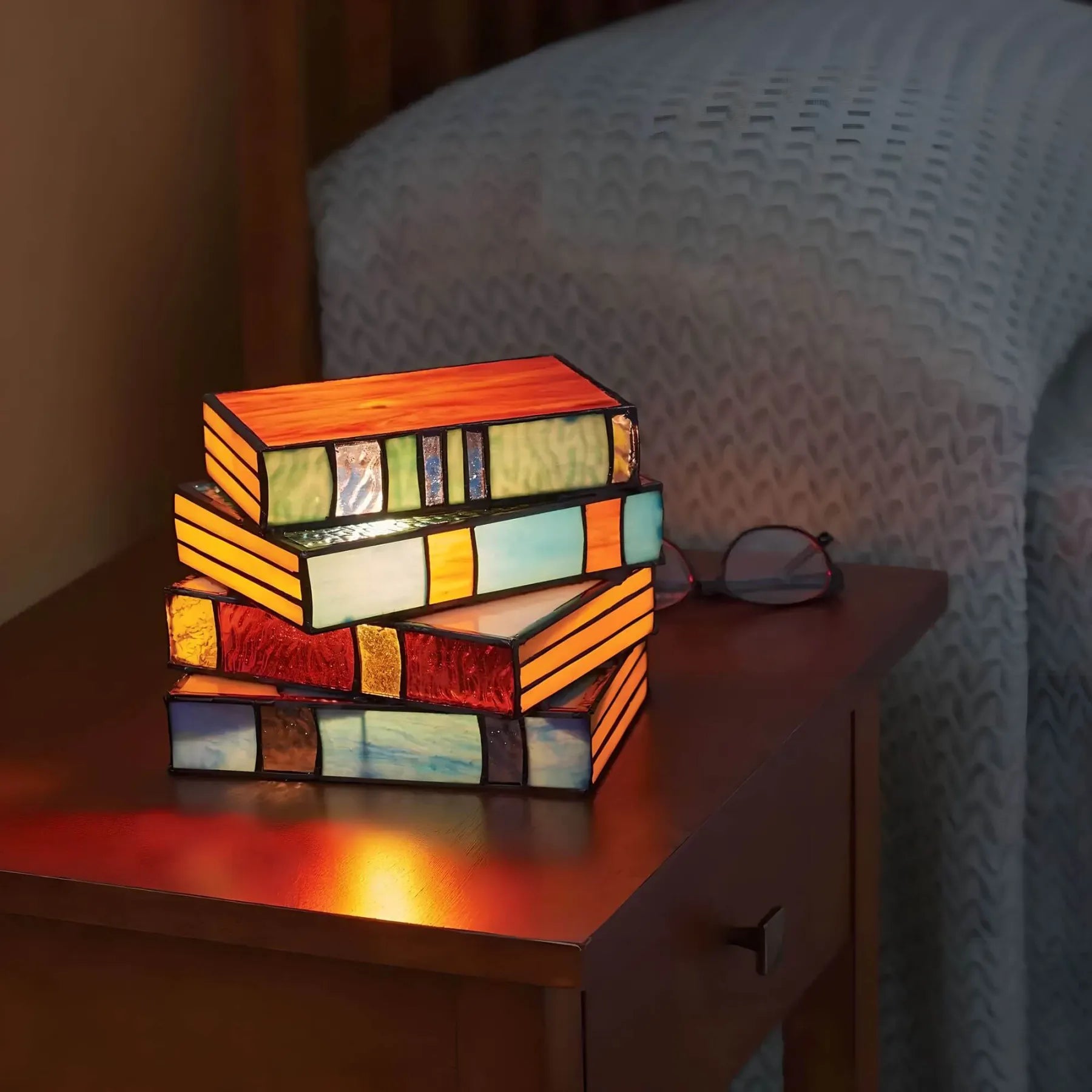 Boeklamp Glas-in-lood – Handgemaakte Tafellamp in Boekvorm, Sfeervol Kunstlicht