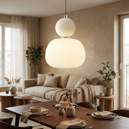 Nordic pompoen hanglamp boven eettafel