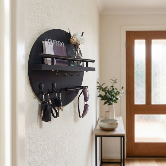 Houten sleutelhouder in hal