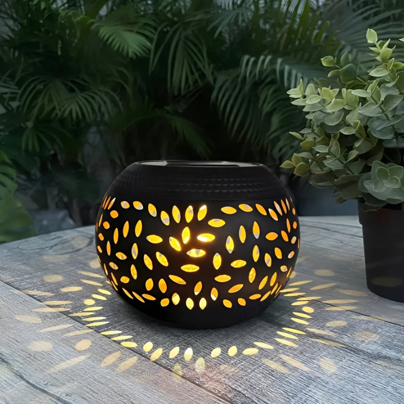 Solar Tuinlamp Decoratief – Metalen Buitenlamp op Zonne-energie met Lichtpatroon