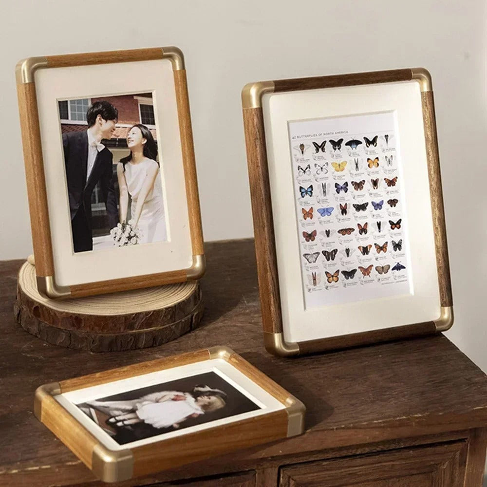 Fotolijst Hout Staand – Vintage Fotolijst met Houtlook & Messing Detail