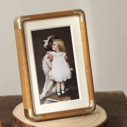 Fotolijst Hout Staand – Vintage Fotolijst met Houtlook & Messing Detail